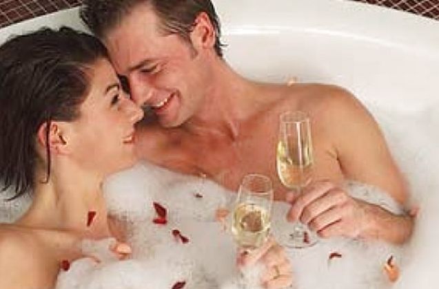 Couple Bath Tub Sex Video