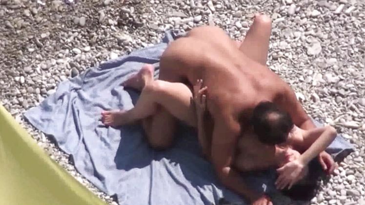 Couples Having Sex Hidden Camera On Beach