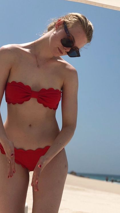 Dakota Fanning Nude Or Bikini Pics