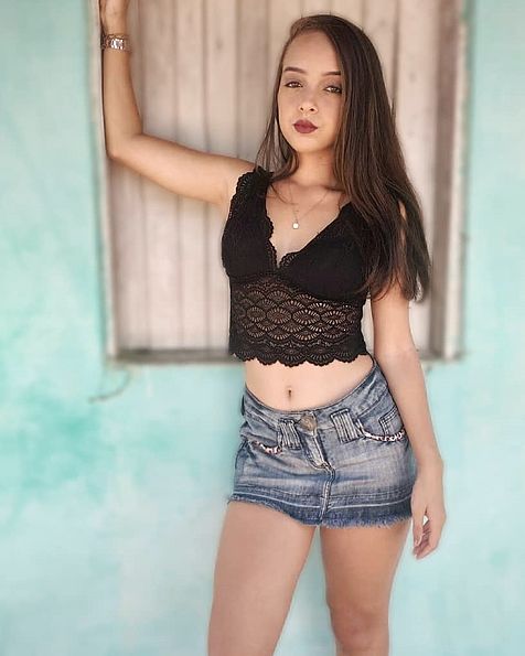 Latina Teen Self Photo